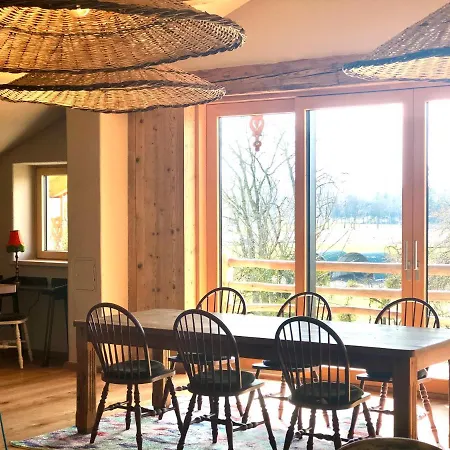 Apartment 1604 Übersee