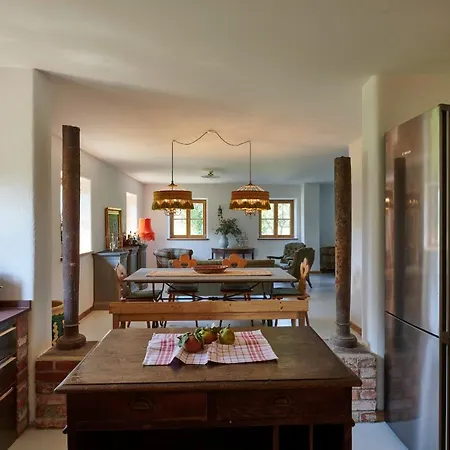 Apartment 1604 Übersee