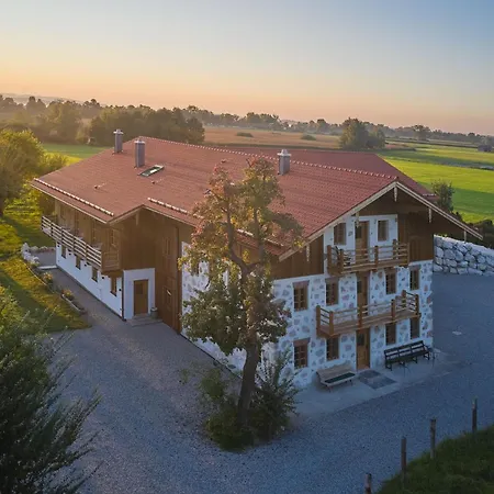 Apartment 1604 Übersee
