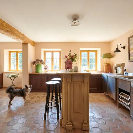 Apartment 1604 Ubersee