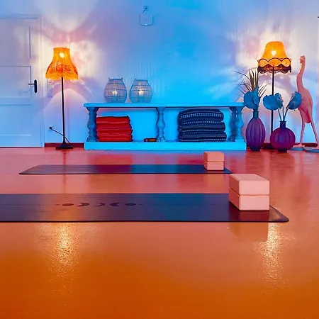 1604
